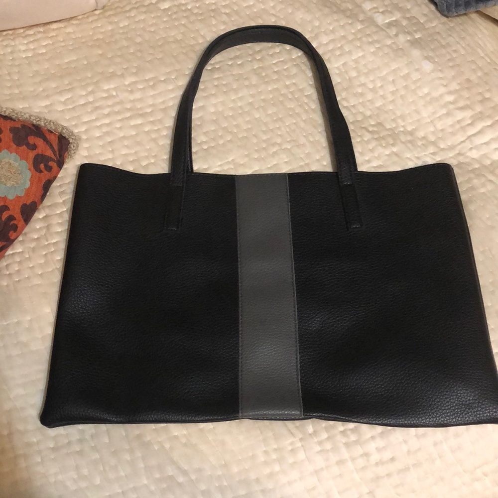 NEW MARKDOWN!!! NWOT Vince Camuto Vegan Leather Tote